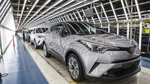Toyota C-HR üretim bandında