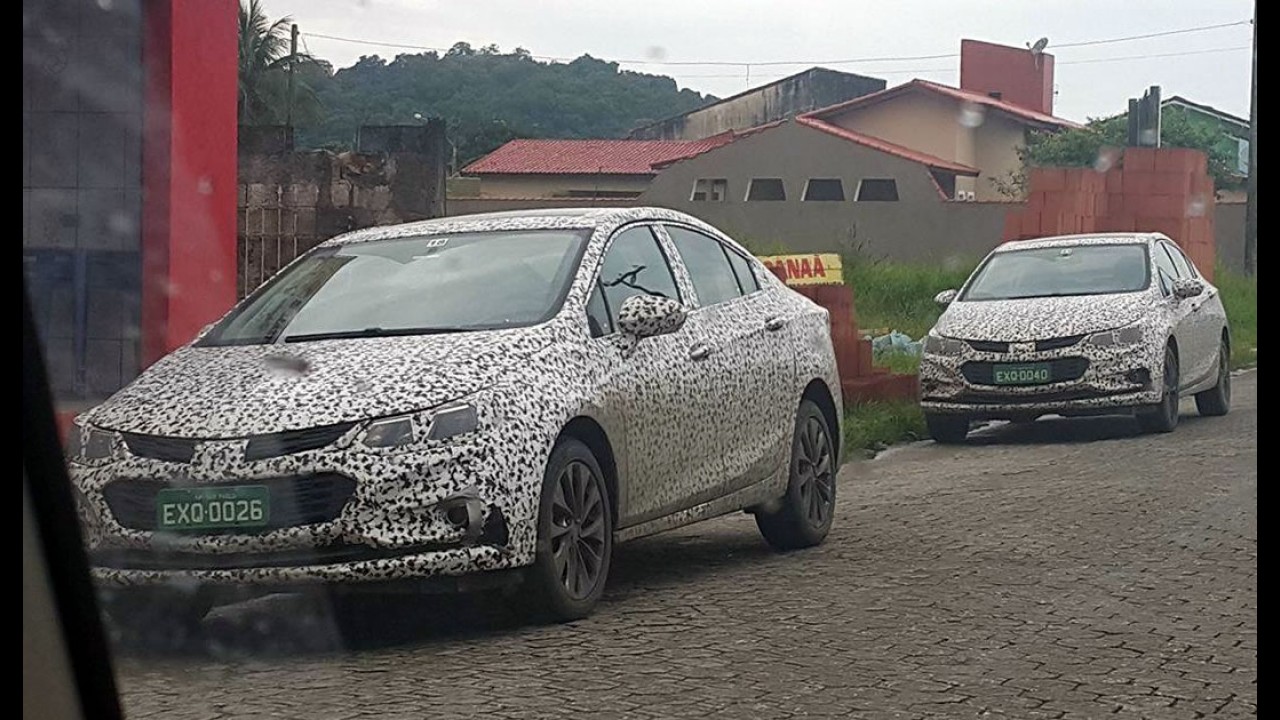 Surpresa! Novo Cruze já aparece como carro da Stock Car para 2016