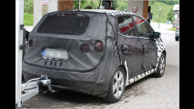 Erwischt: Kia-Minivan