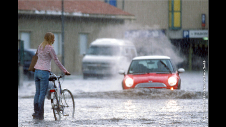 Hochwasser: Wie viel Wasser verträgt ein Auto?