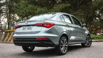 Fiat Cronos 1.8 MT
