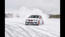 Seat, la prova del 4x4 sul ghiaccio