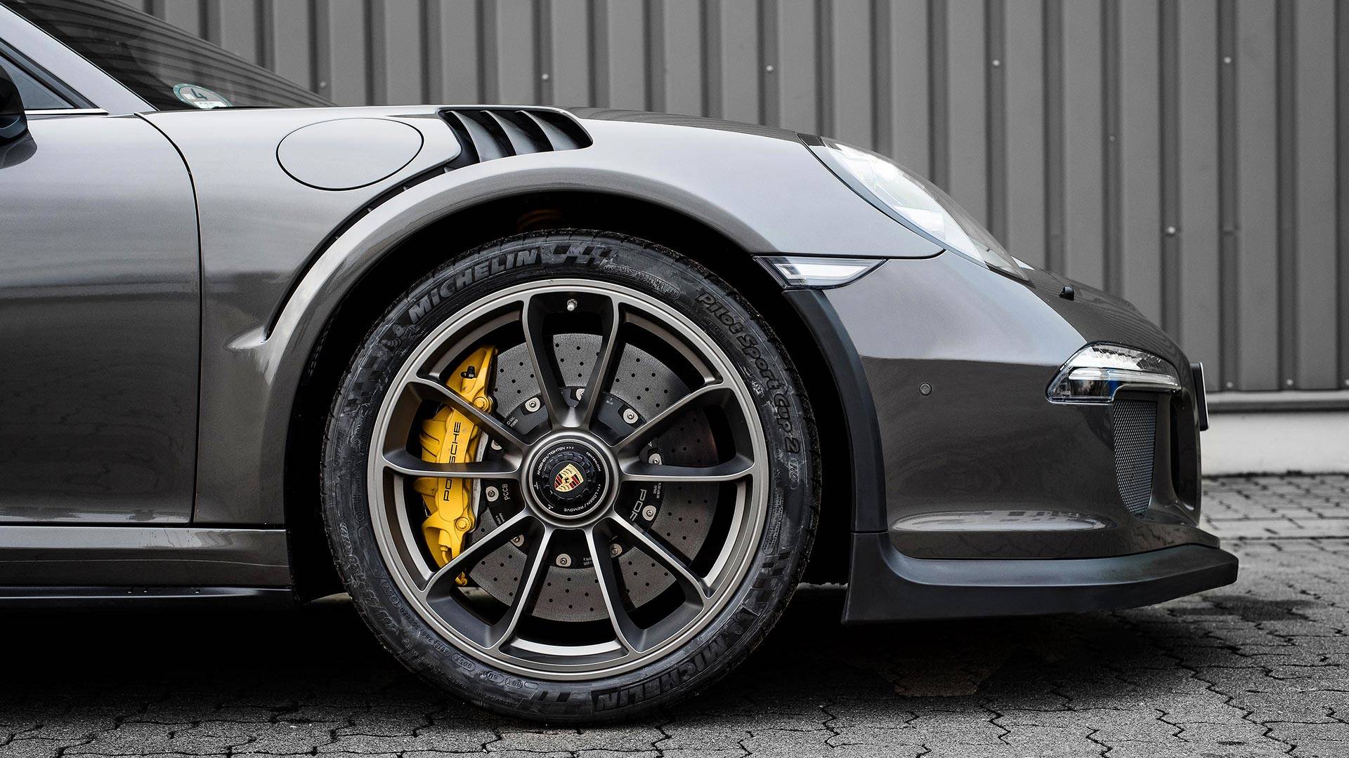 mcchip-dkr-porsche-911-targa-gt3-conversion.jpg