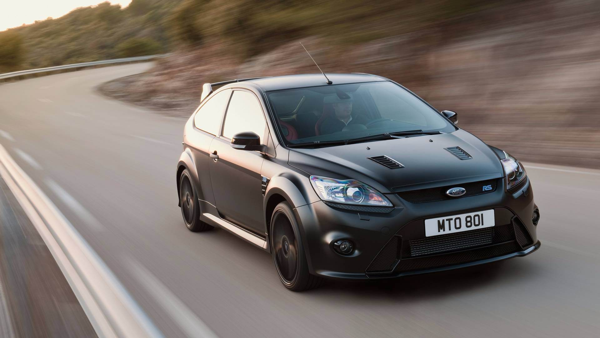 ford-focus-rs500-2010.jpg