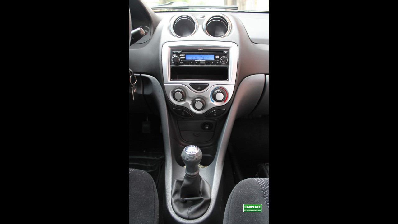 Garagem CARPLACE: Espaço interno e ergonomia do JAC J3 Turin