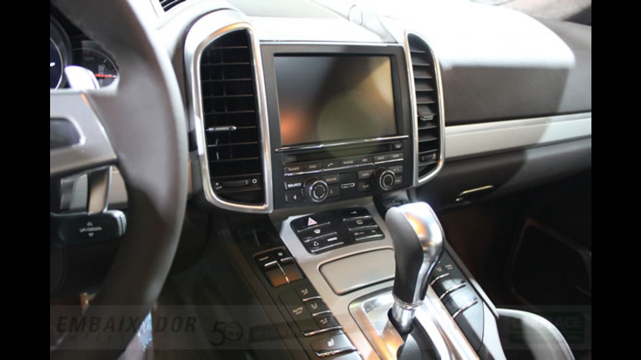 Salão do Automóvel: Porsche exibe Cayenne Turbo com motor V8 de 500cv