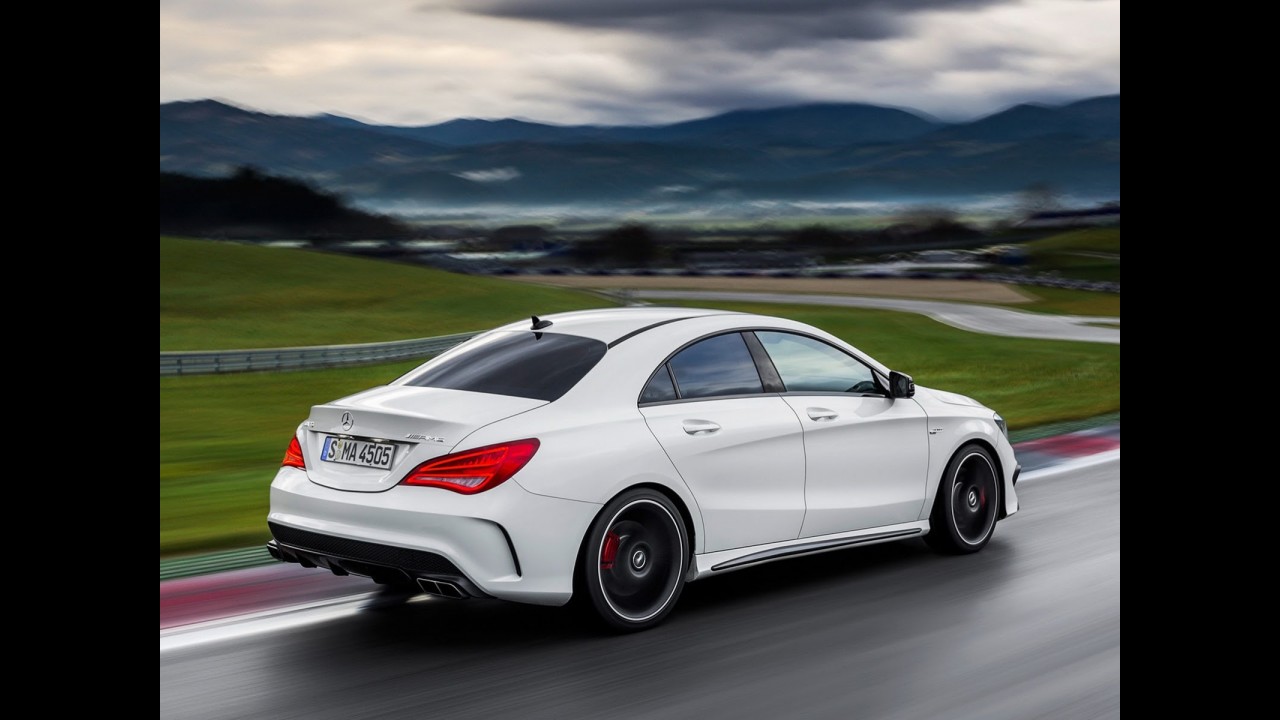 Mercedes CLA 45 AMG: novas imagens, 360 cv e tração integral