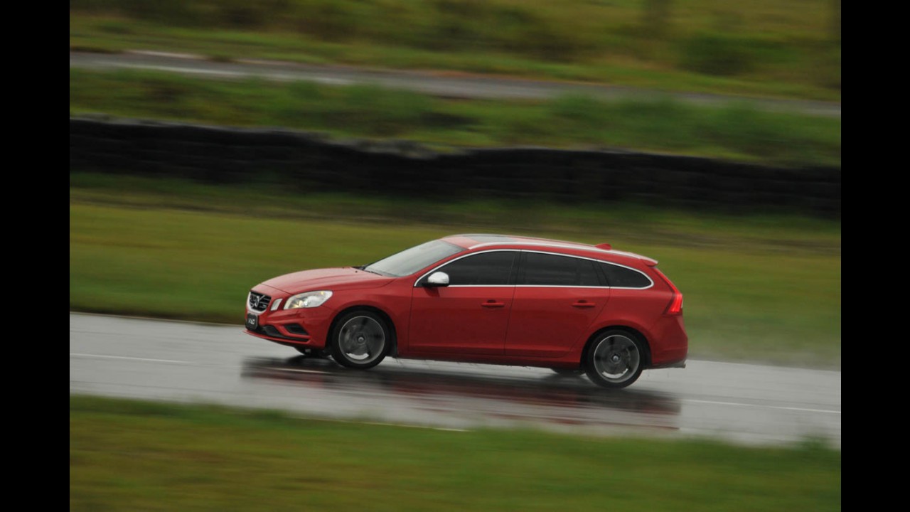 Volta rápida (e molhada): Volvo S60 e V60 T6 R-Design entre raios e trovões