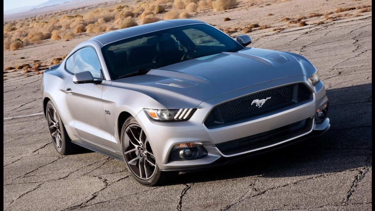 Ford Fiesta ST subiu no telhado, mas Mustang pode chegar em 2015