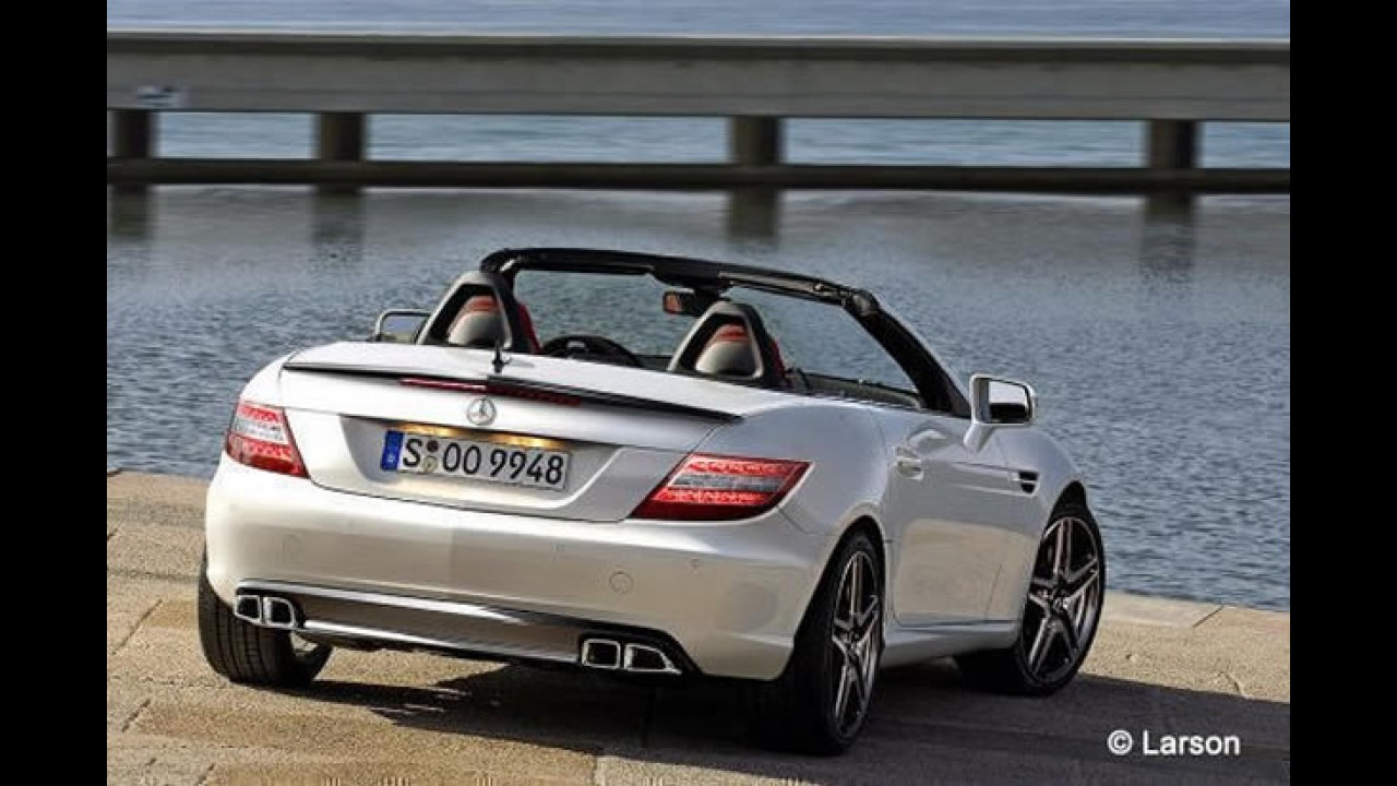Mercedes-Benz em ação: Surgem projeções dos novos SLK 2011 e Classe A 2012