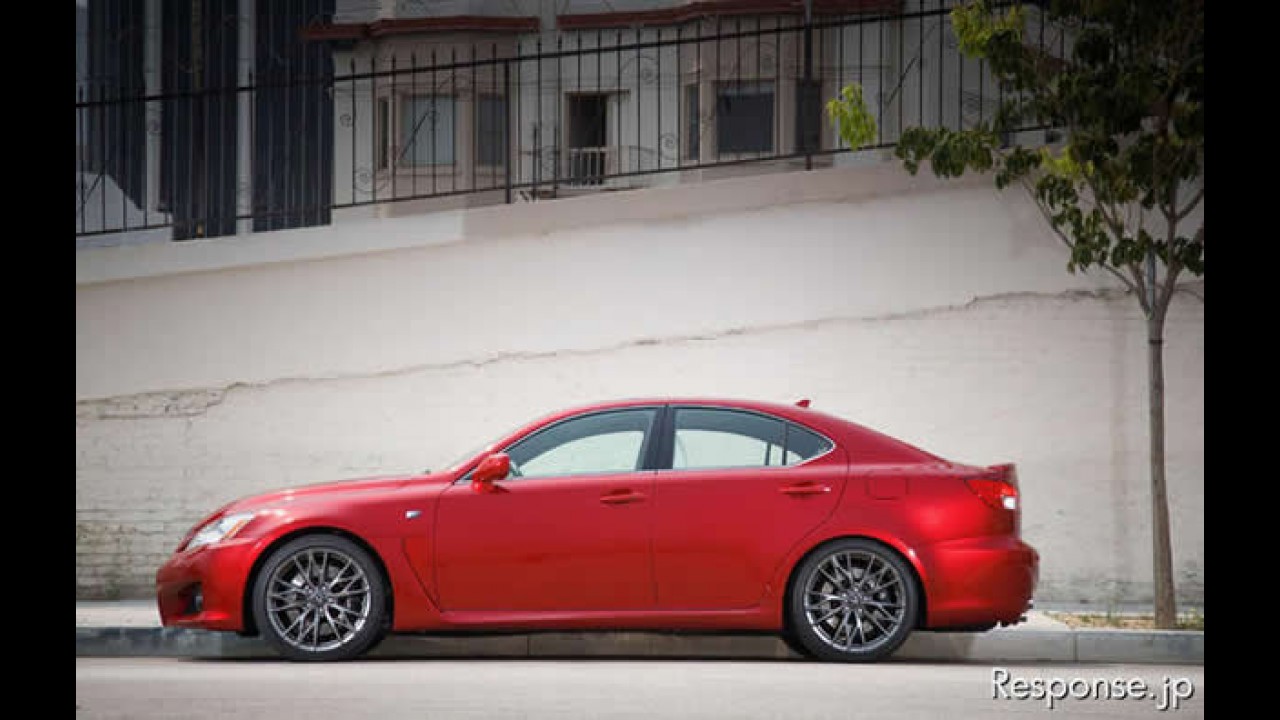 Lexus IS-F 2011: Site japonês revela fotos da versão esportiva do sedan