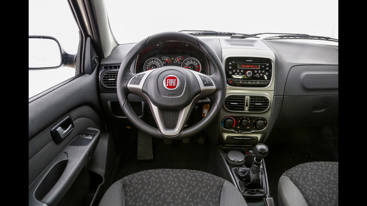 Teste CARPLACE: com terceira porta, Strada se reinventa mais uma vez