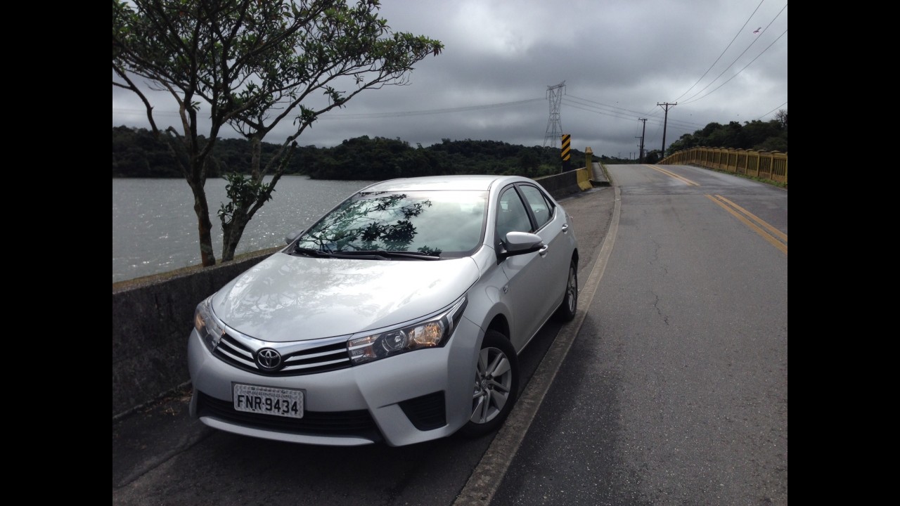 Garagem CARPLACE #6: Corolla fecha teste longo bem cotado, apesar do preço