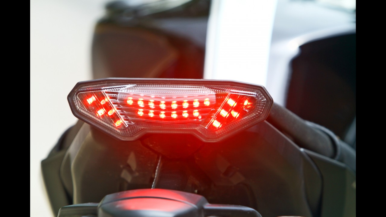 Avaliação: Yamaha MT-09 empolga pelo "custo-diversão"