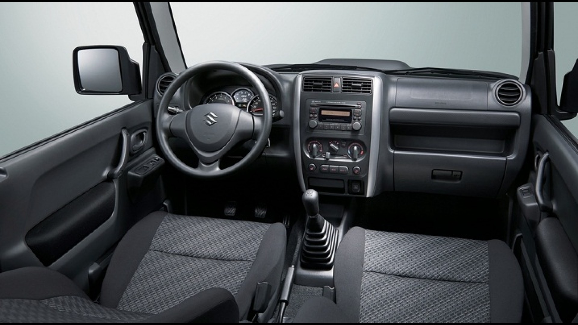 Suzuki Jimny 2015 ganha novidades visuais e ESP de série na Europa