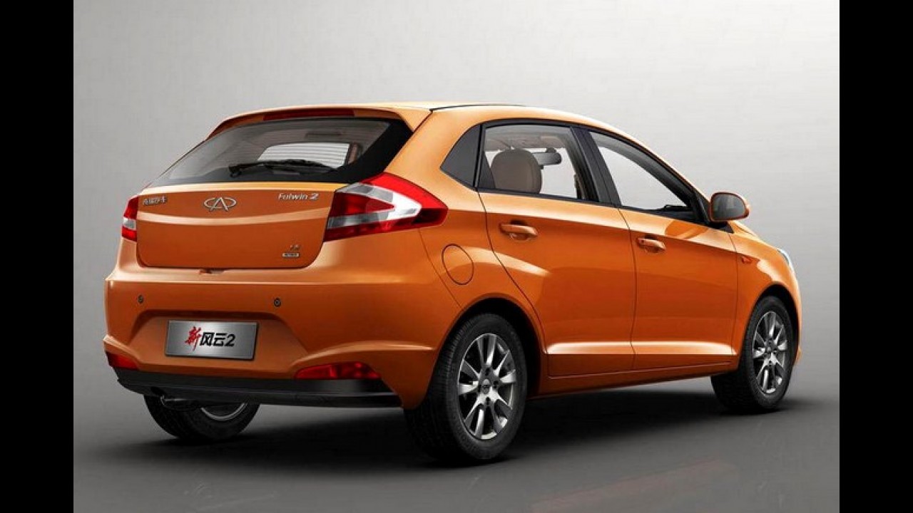 Chery Celer reestilizado é apresentado na China - Mudanças visuais leves e mais tecnologia