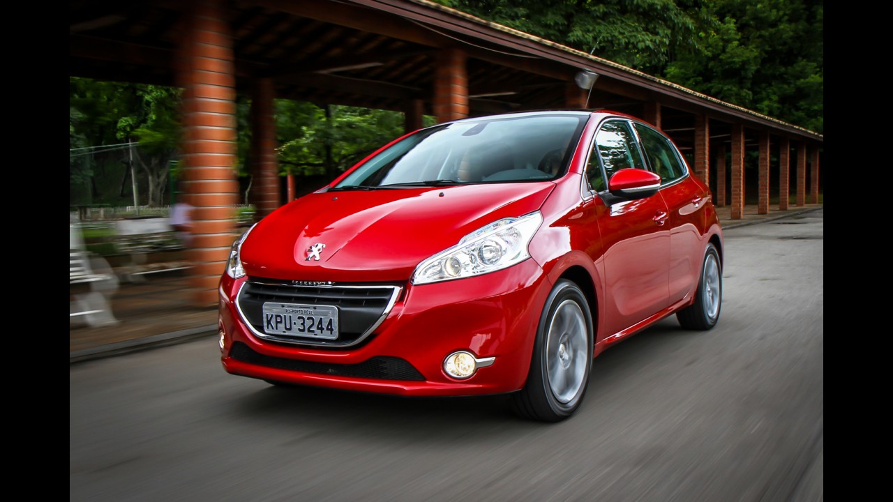 Peugeot e Citroën terão rede unificada de concessionárias no Brasil