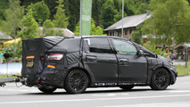 2015 Ford S-Max spy photo