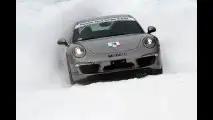 Porsche 911 alla Porsche Sport Driving School Ice 2012
