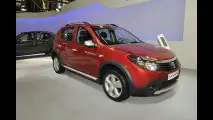 Dacia al Motor Show di Bologna 2011