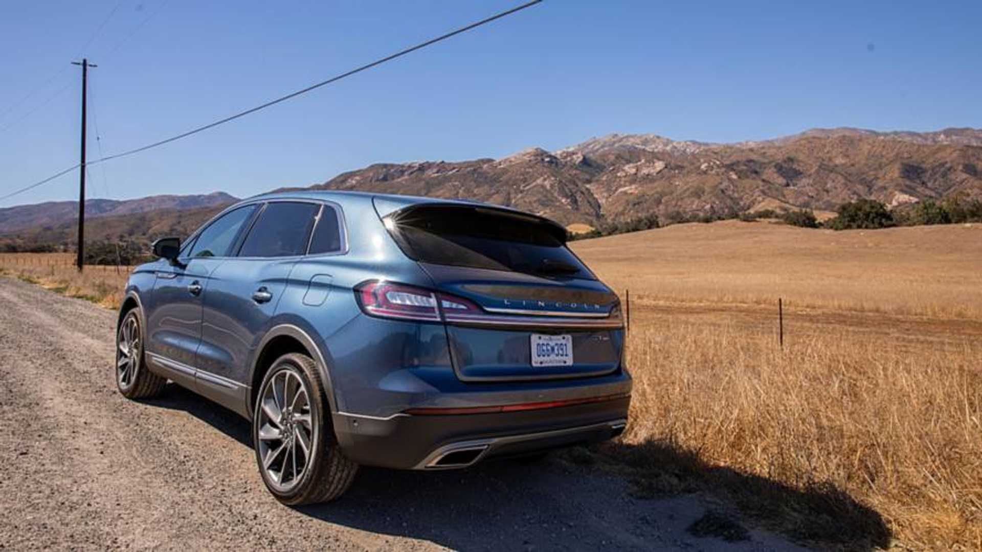 https://cdn.motor1.com/images/mgl/Ynvqj/s1/2019-lincoln-nautilus-first-drive.jpg 2019-lincoln-nautilus-first-drive