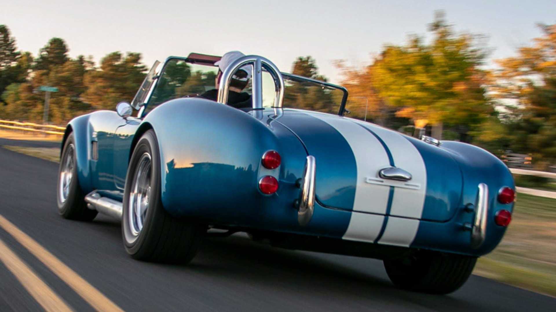 ["Rule The Roads In This 1965 Shelby Cobra Replica"]
