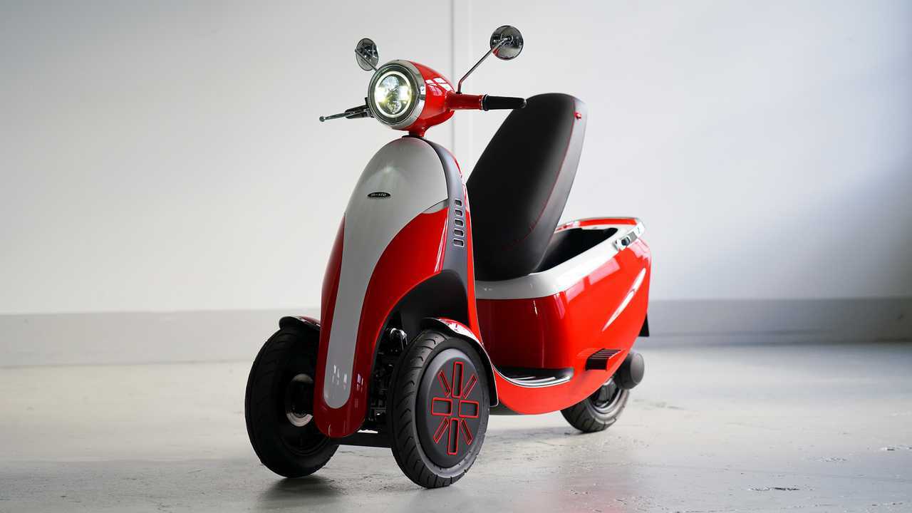 Microlino 2.0 and Microletta