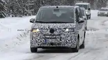 Volkswagen T7 Multivan, su strada la versione definitiva