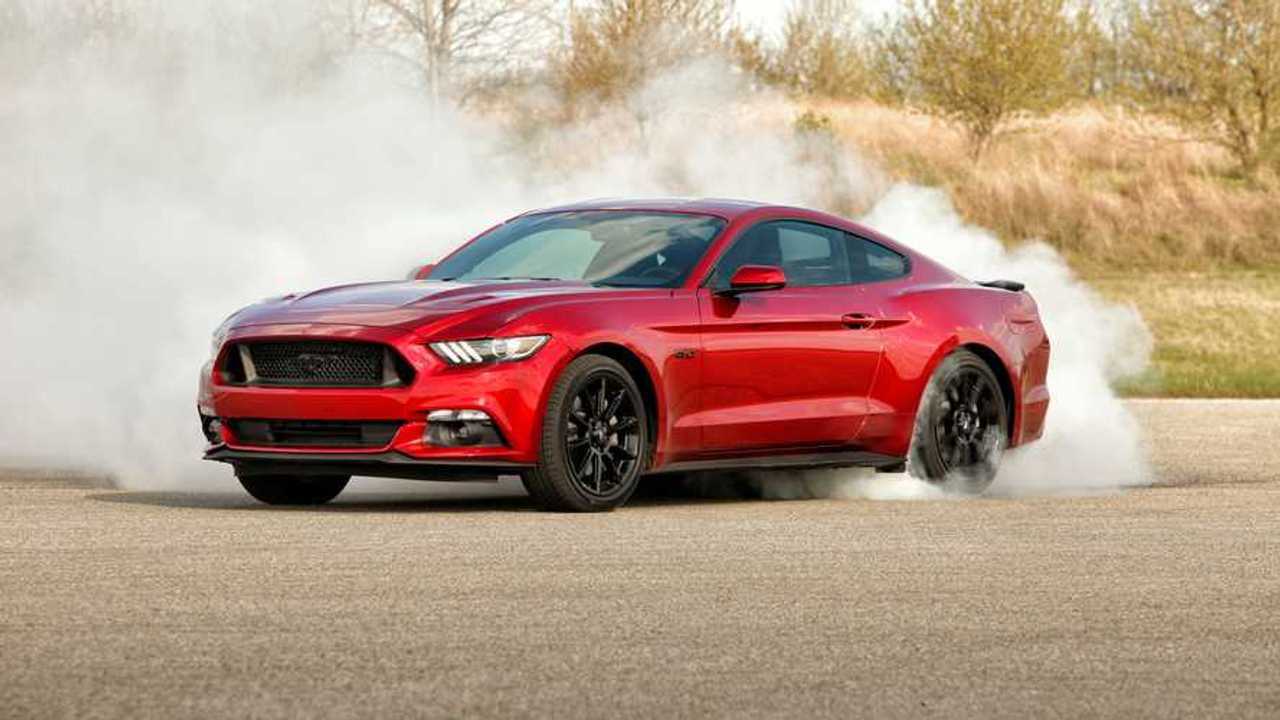 Ford выпустит 13 электрифицированных моделей в ближайшие 5 лет