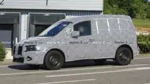 Mercedes Citan (2021) auf neuen Erlkönigbildern