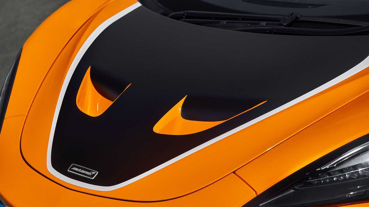 2020 McLaren 620R hood vents
