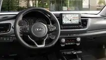 Kia Stonic restyling (2020) plancia
