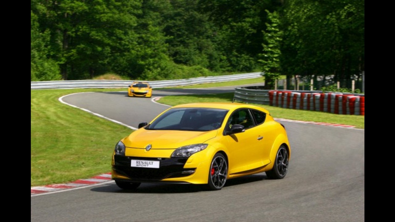 Renault divulga preços e novas fotos do Mégane RS 2010 - Veja em alta resolução