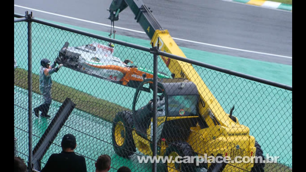 CARPLACE no GP Brasil de F1: Barrichello larga na pole position em Interlagos e Button em 14°