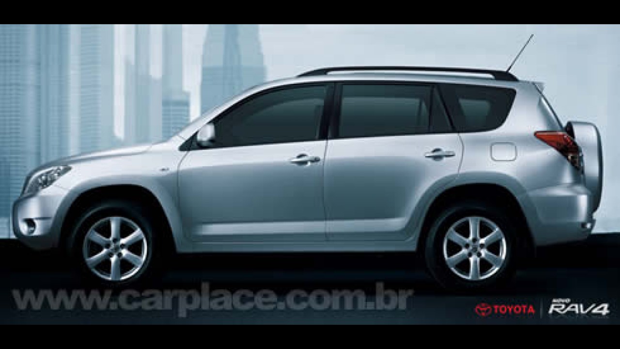 Toyota celebra 15 anos do lançamento mundial do utilitário esportivo RAV4