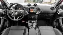 Smart model gamı 109 bg’lik Brabus gücü ile Pekin’de yerini aldı