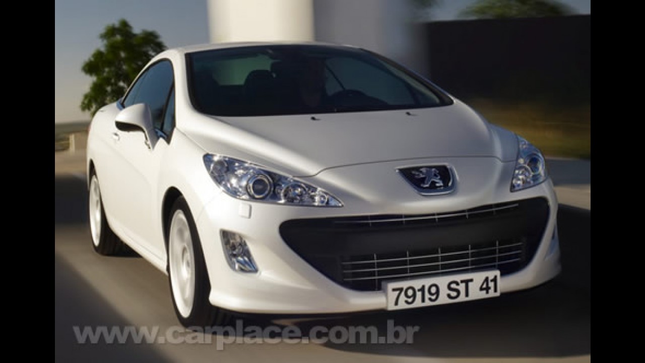 Peugeot revela fotos do novo 308 Coupé Cabriolet - Modelo será lançado em Paris