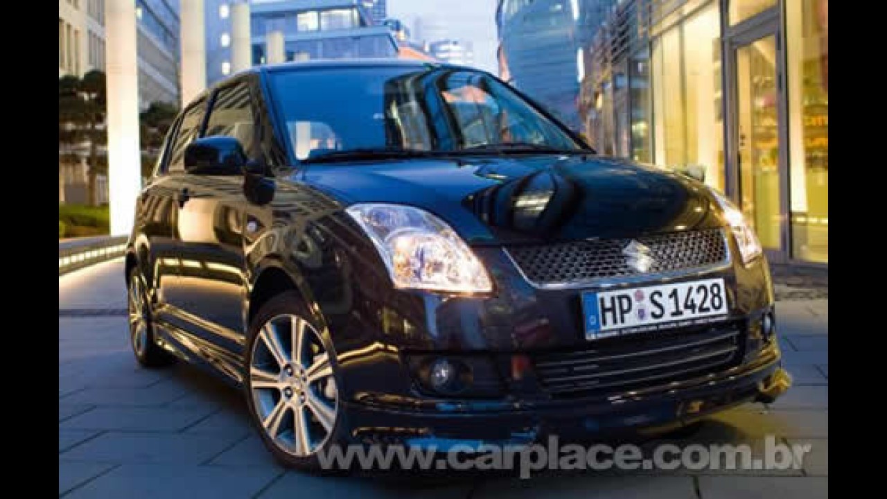Suzuki Swift em edição especial Black and White - Modelo pode vir ao Brasil