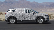 2016 - Hyundai Tucson FCEV Test Mule Spy Shots - Motor1