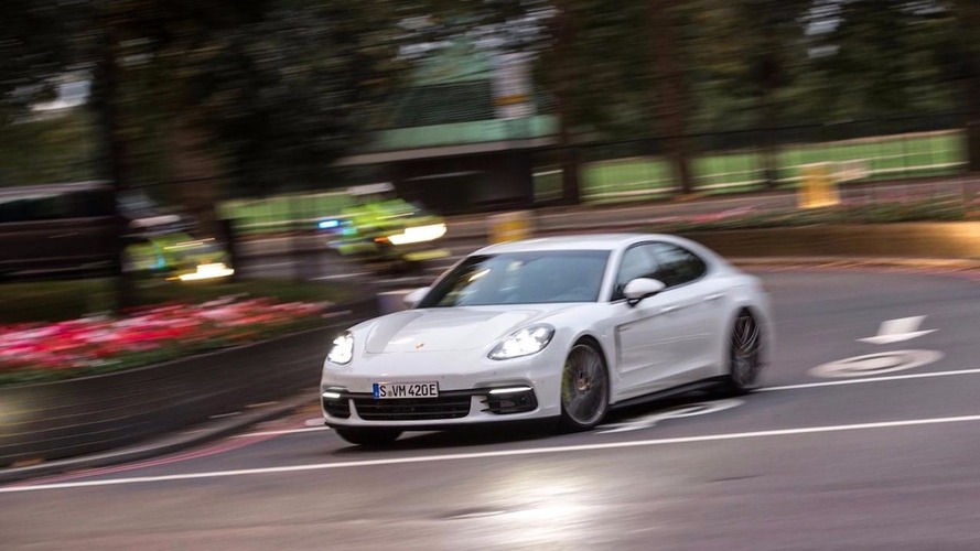 Porsche Panamera 4 E-Hybrid, 919 Hybrid in London