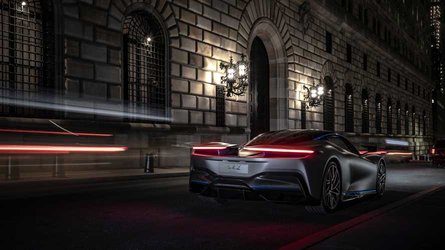 Après Londres, la Pininfarina Battista débarque à New York