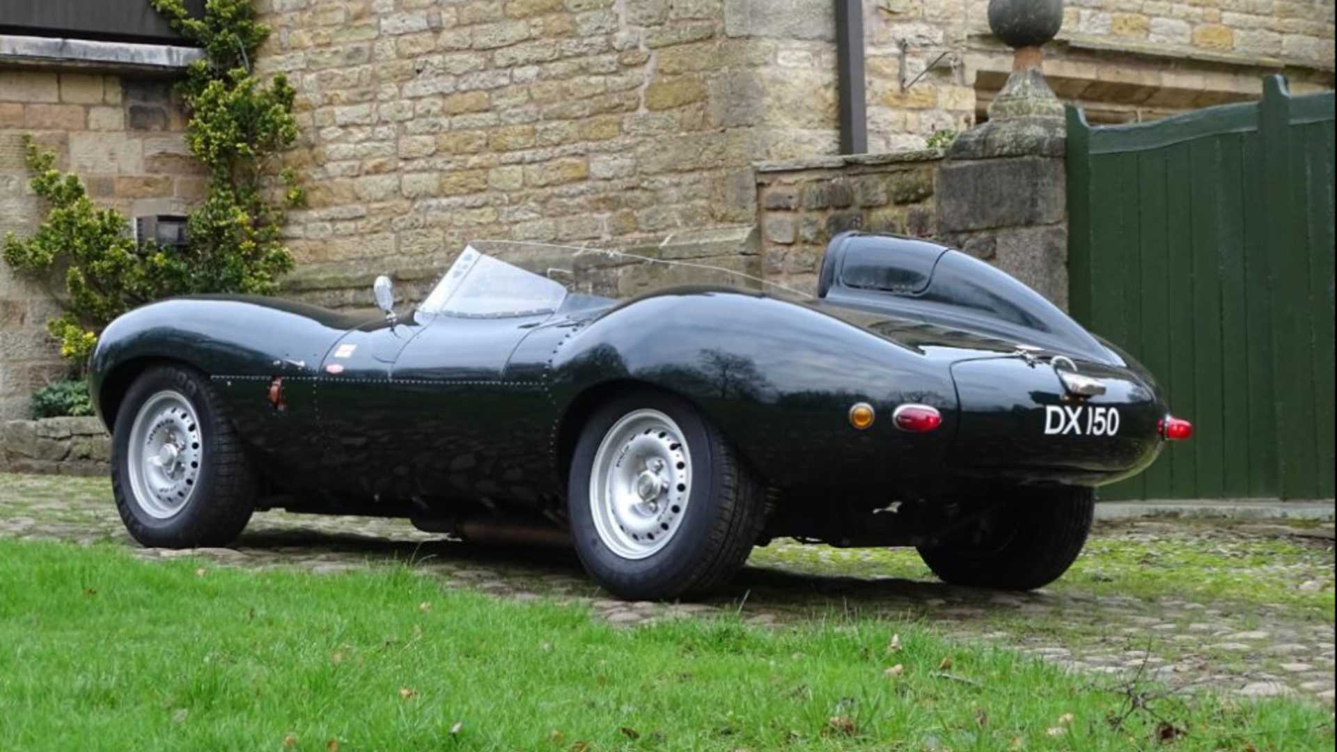 ["1977 Jaguar D-type Evocation"]