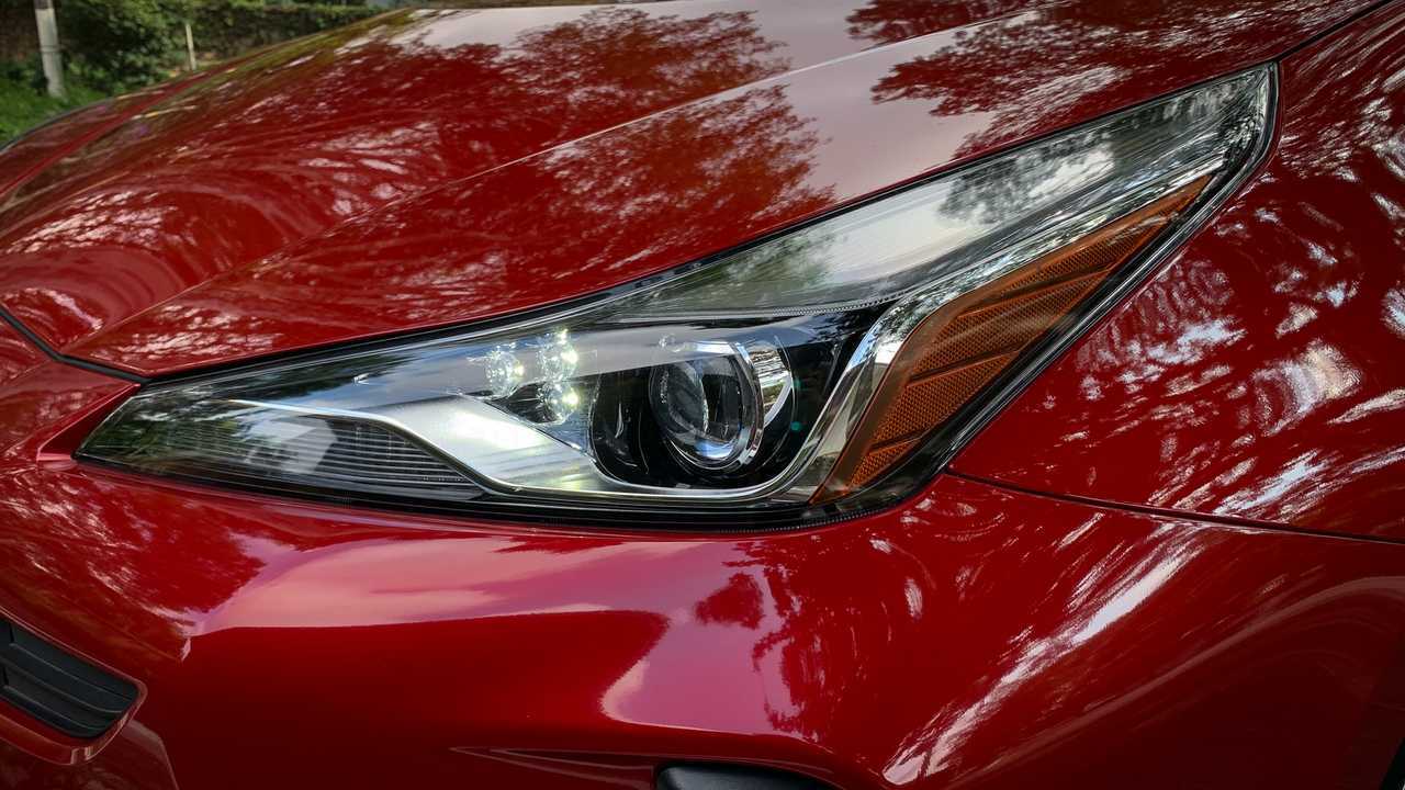 Toyota Corola Hybrid vs. Prius