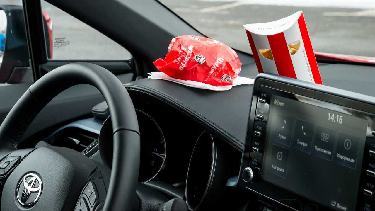 2020 Toyota C-HR food-test-drive (interior)