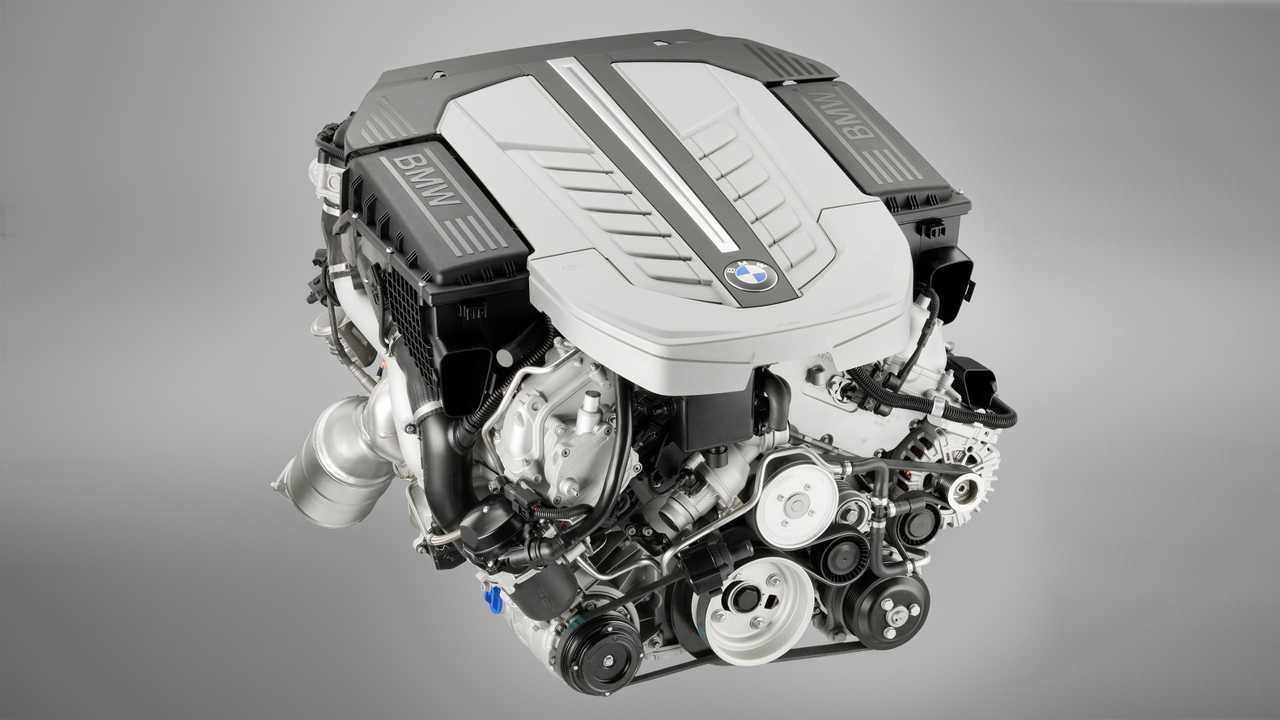 BMW 12 cylinder TwinPower Turbo petrol engine