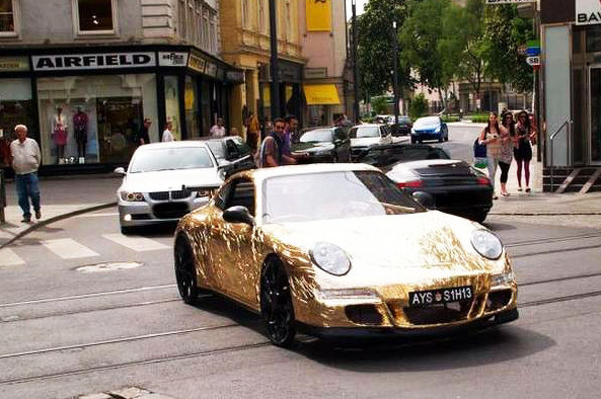 DIY Pedal-Powered Porsche is a Different Kind of Hybrid