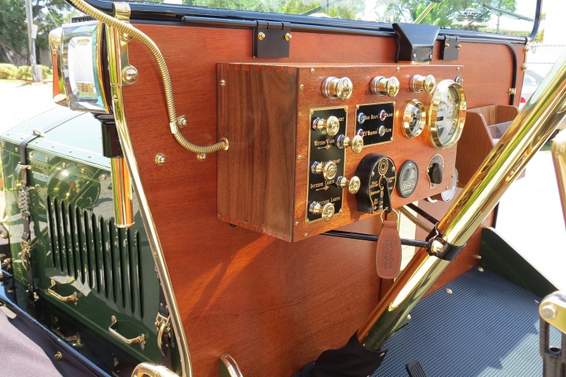 Behind the Scenes: Creative Workshop's Horseless eCarriage