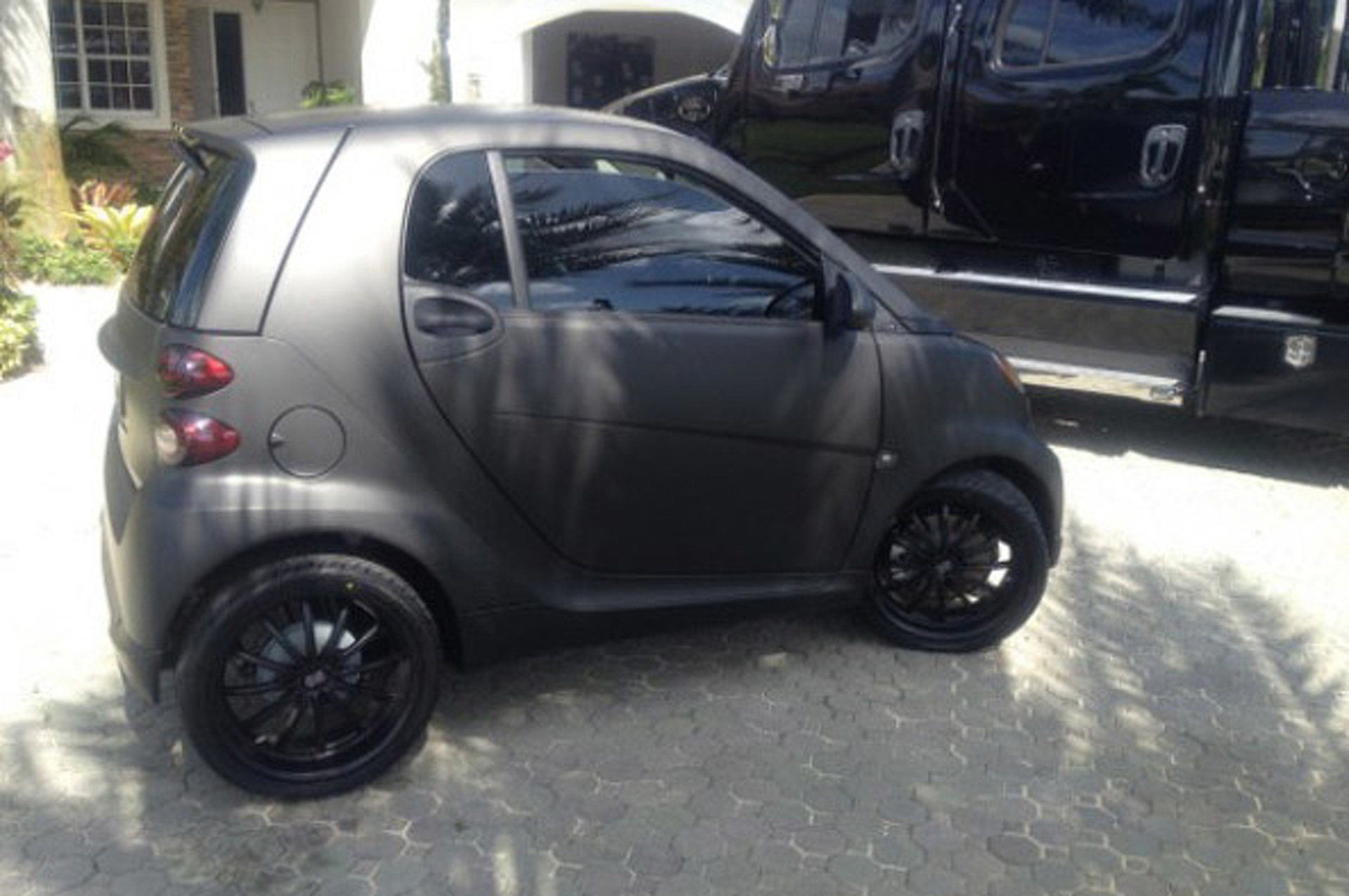 5 Top NFL Players with the Coolest Rides