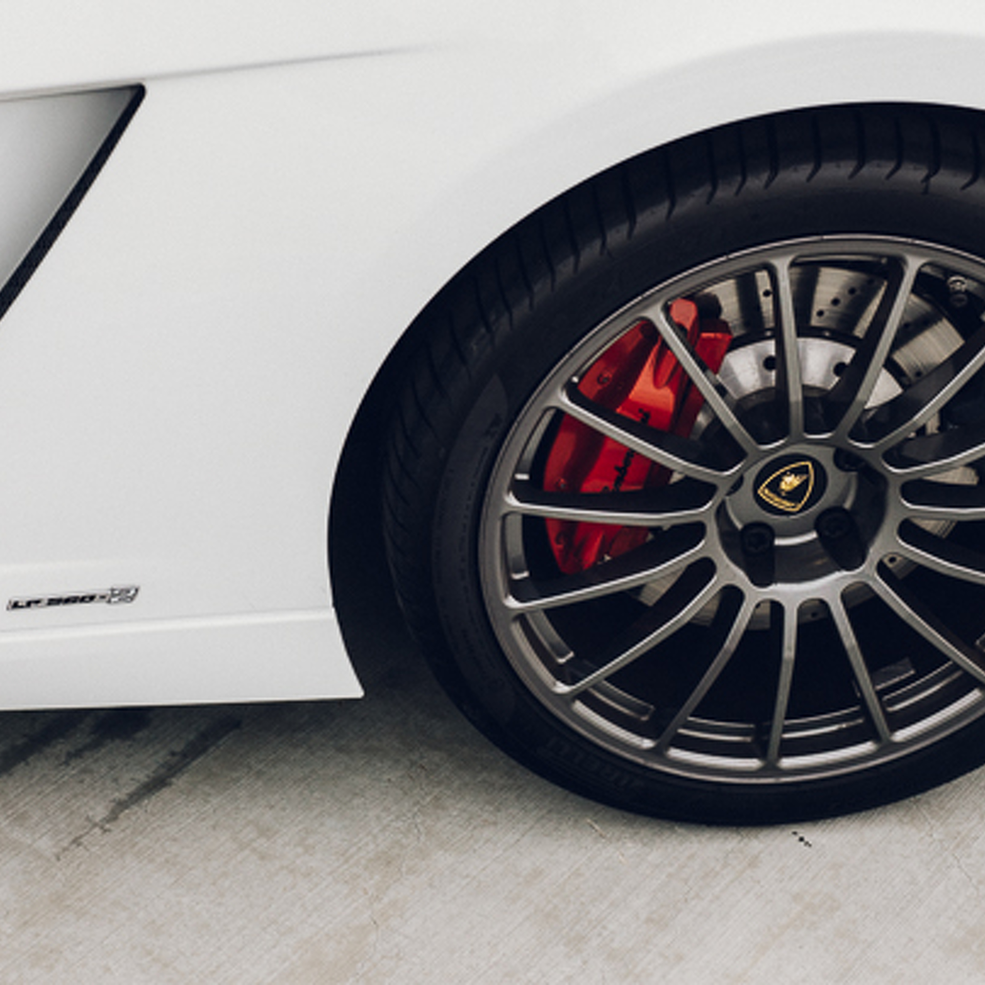 Basking in the Purity of the World’s Last Manual Lamborghini