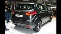 Erwischt: Kia-Minivan